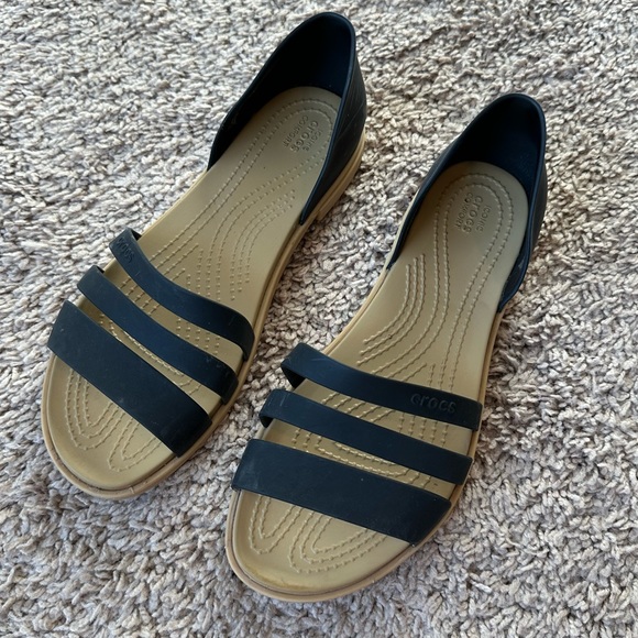 CROCS Shoes - Crocs Women's Tulum Open Toe Flat Black Strap Tan Sandals SZ 7 Iconic Comfort